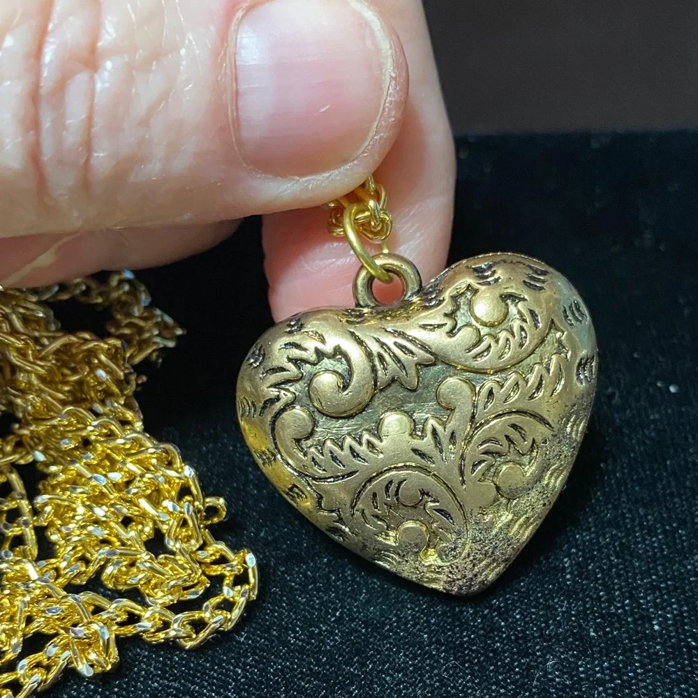 Gold vintage Heart Pendant 44” chain Necklace